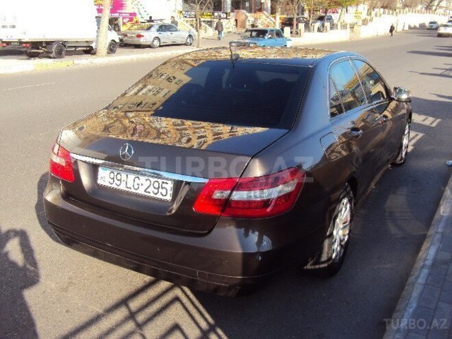 Mercedes E 220 2009, 202,000 km - 2.2 l - Bakı