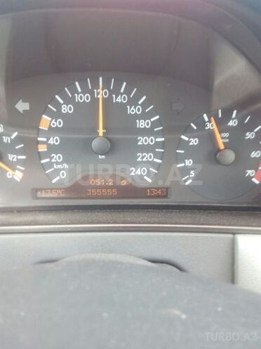 Mercedes E 240 1998, 355,555 km - 2.4 l - Bakı