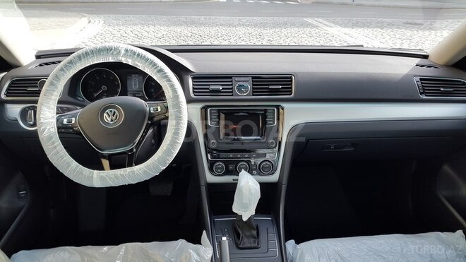 Volkswagen Passat 2017, 8,800 km - 1.8 l - Bakı