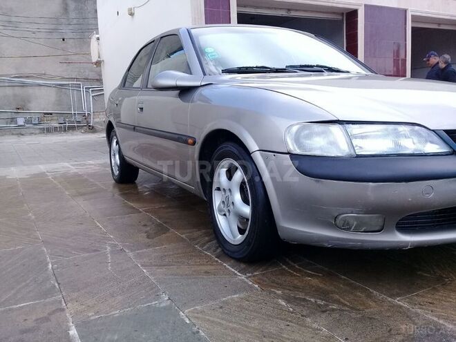 Opel Vectra 1996, 270,000 km - 2.5 l - Sumqayıt