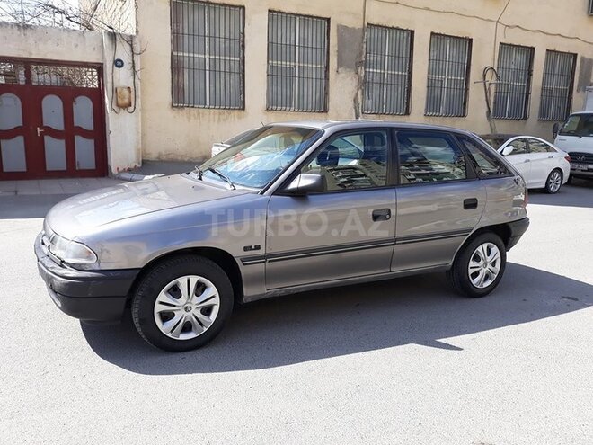Opel Astra 1992, 356,845 km - 1.6 l - Bakı