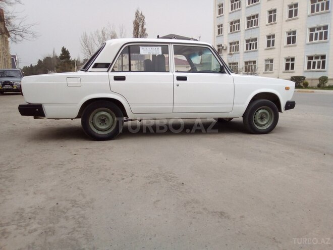 LADA (VAZ) 2107 2003, 158,000 km - 1.6 l - Sabirabad