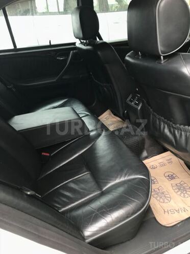 Mercedes E 240 2000, 380,000 km - 2.6 l - Bakı