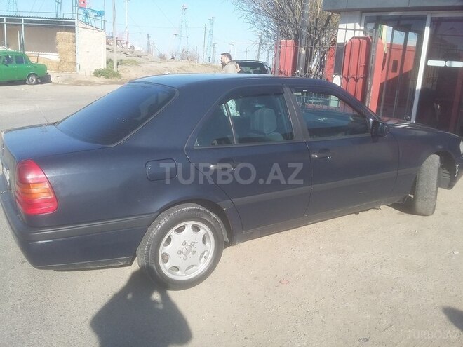 Mercedes C 220 1995, 440,000 km - 2.2 l - Bakı