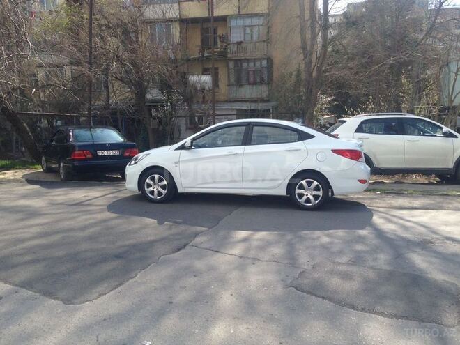 Hyundai Accent 2013, 75,000 km - 1.6 l - Bakı
