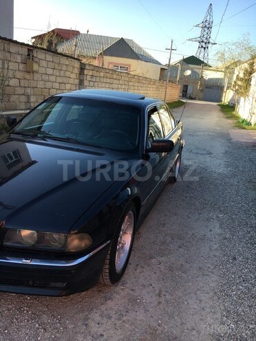 BMW 750 1995, 298,000 km - 5.4 l - Bakı