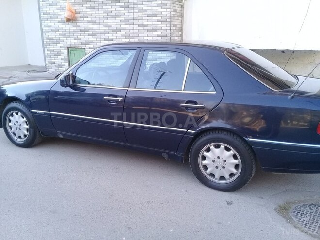Mercedes C 220 1993, 405,000 km - 2.2 l - Bakı