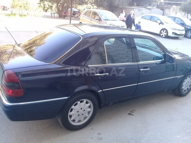 Mercedes C 220 1993, 405,000 km - 2.2 l - Bakı
