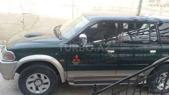 Mitsubishi Montero 2002, 263,000 km - 2.5 л - Bakı