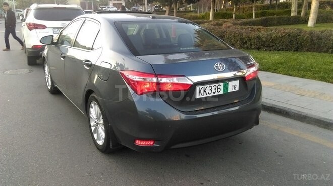 Toyota Corolla 2013, 49,700 km - 1.8 l - Bakı
