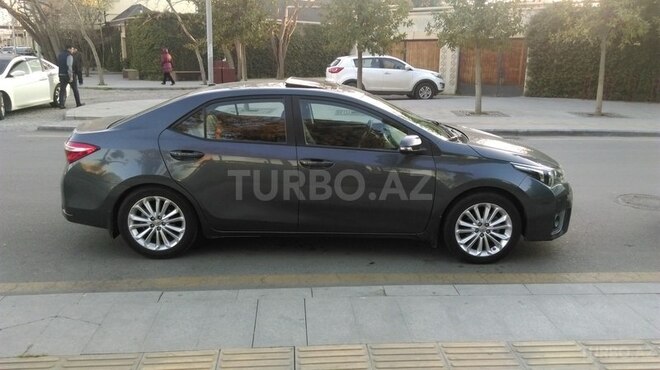 Toyota Corolla 2013, 49,700 km - 1.8 l - Bakı