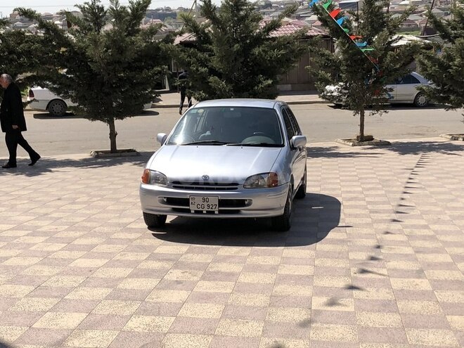 Toyota Starlet 1999, 125,000 km - 1.4 l - Bakı