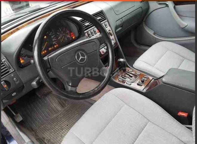 Mercedes C 220 2000, 394,800 km - 2.2 l - Bakı