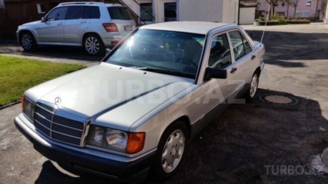 Mercedes 190 1991, 123,456 km - 1.8 l - Bakı