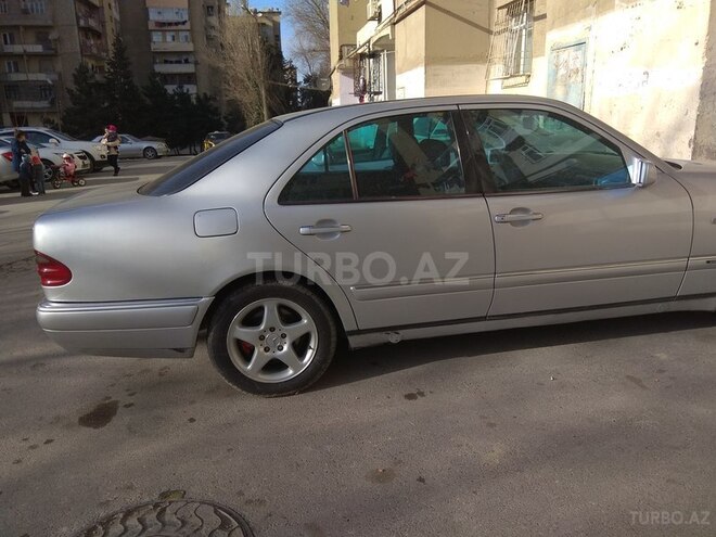 Mercedes E 280 1998, 235,000 km - 2.8 л - Bakı