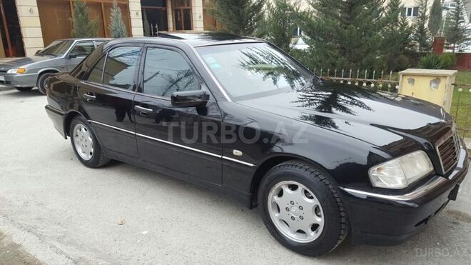 Mercedes C 240 1997, 190,000 km - 2.4 л - Bakı