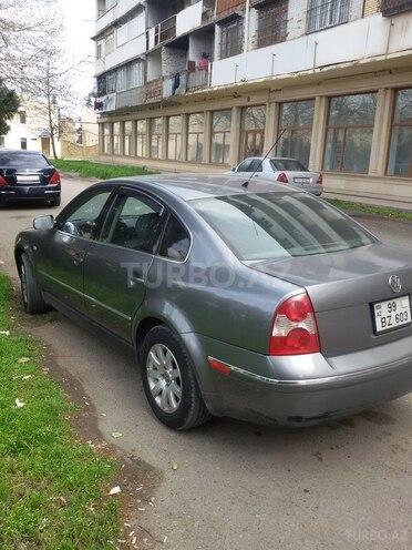 Volkswagen Passat 2003, 150,000 km - 1.8 l - Gəncə