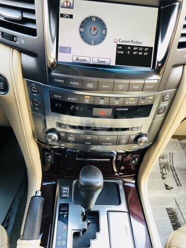 Lexus LX 570 2011, 141,100 km - 5.7 l - Bakı