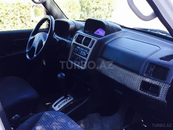 Mitsubishi Pajero io 1999, 168,500 km - 1.8 l - Bakı