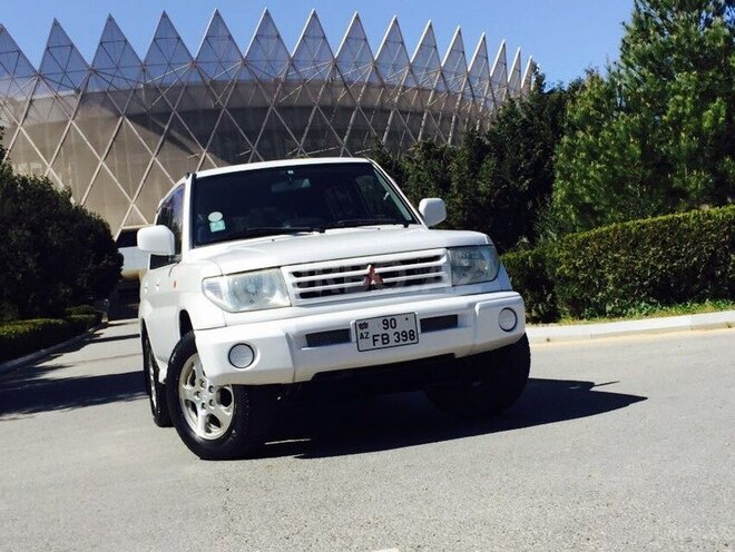 Mitsubishi Pajero io 1999, 168,500 km - 1.8 l - Bakı