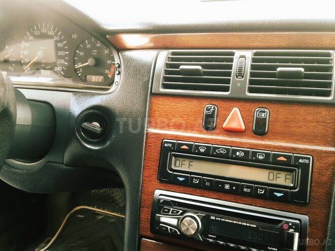 Mercedes 200 1996, 30,300 km - 0.3 l - Bakı