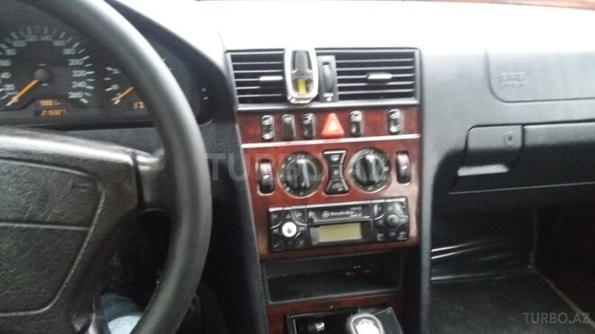 Mercedes C 240 1999, 215,000 km - 2.4 l - Qəbələ