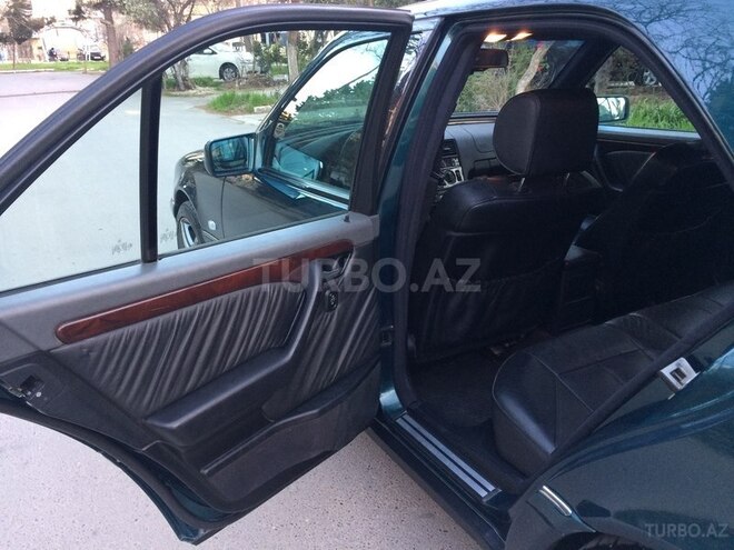 Mercedes C 200 1997, 186,000 km - 2.0 l - Bakı