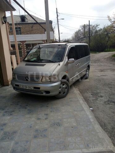 Mercedes V 230 2000, 300,000 km - 2.2 l - Bakı