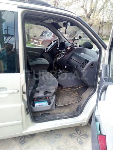 Mercedes V 230 2000, 300,000 km - 2.2 l - Bakı