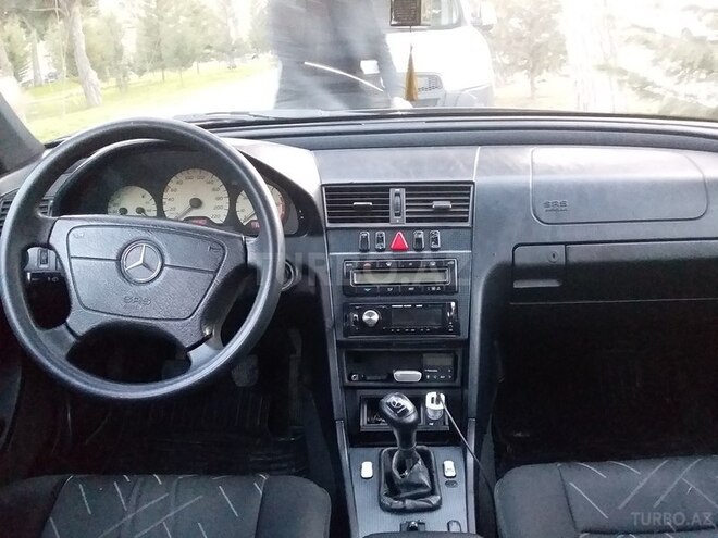 Mercedes C 220 1998, 500,000 km - 2.2 l - Bakı