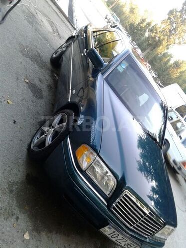 Mercedes C 200 1997, 186,000 km - 2.0 l - Bakı