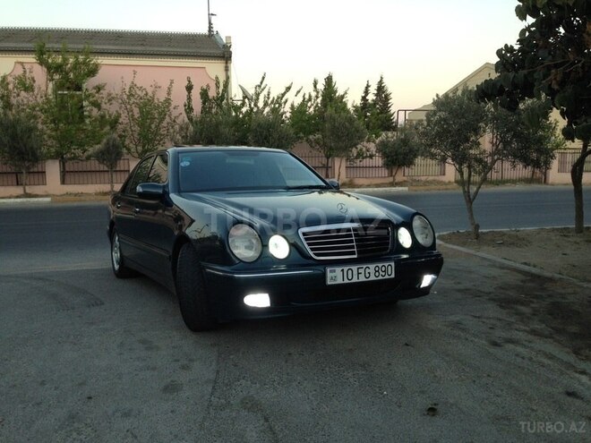 Mercedes E 240 2001, 170,068 km - 2.6 l - Bakı
