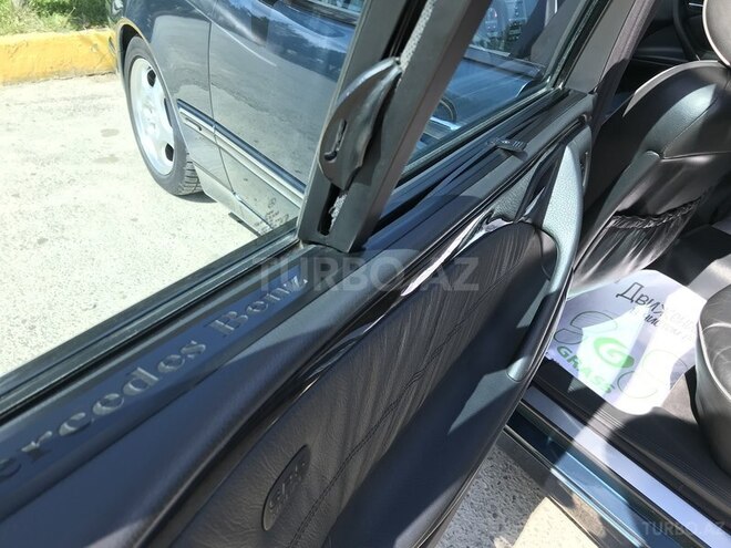 Mercedes E 240 2001, 170,068 km - 2.6 l - Bakı
