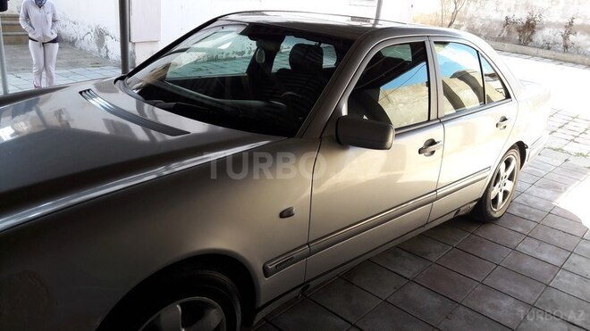 Mercedes E 240 1998, 544,125 km - 2.4 л - Bakı