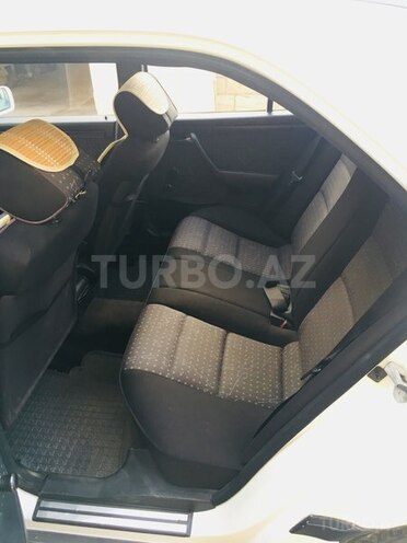 Mercedes C 180 1995, 134,000 km - 1.8 l - Bakı