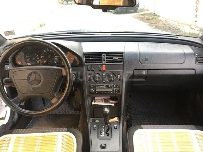 Mercedes C 180 1995, 134,000 km - 1.8 l - Bakı