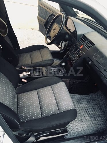 Mercedes C 180 1995, 134,000 km - 1.8 l - Bakı