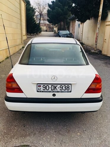 Mercedes C 180 1995, 134,000 km - 1.8 l - Bakı