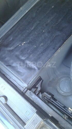 Mercedes E 270 2001, 323,253 km - 2.7 l - Bakı