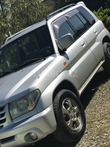 Mitsubishi Pajero io 2000, 179,000 km - 2.0 l - Bakı