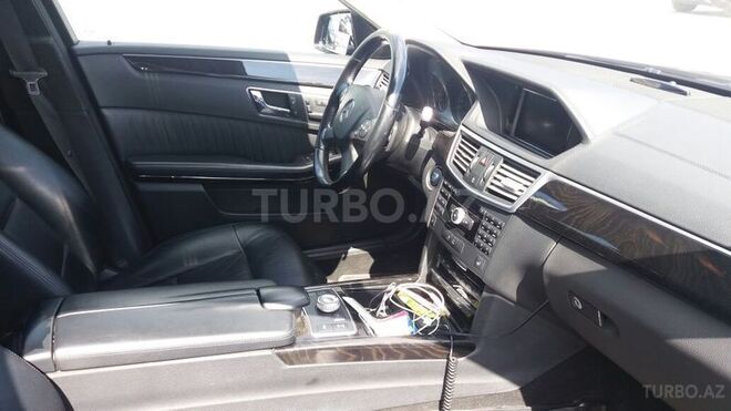 Mercedes E 350 2009, 171,000 km - 3.5 l - Bakı
