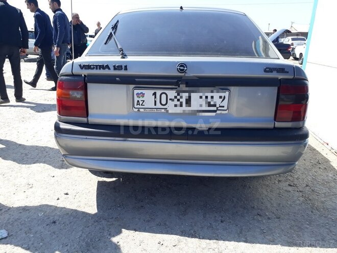 Opel Vectra 1992, 32,600 km - 2.0 л - Bakı