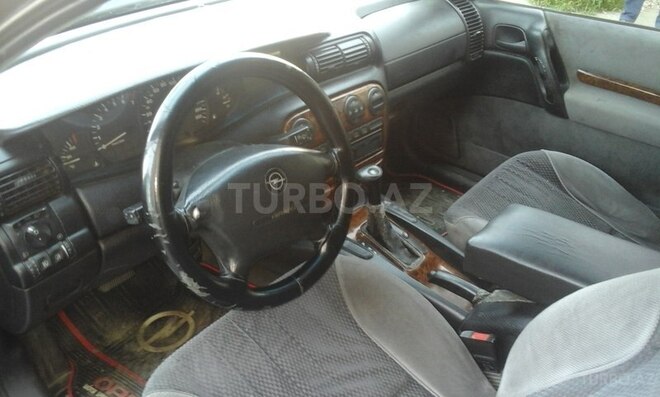 Opel Omega 1996, 200,000 km - 2.0 l - Bakı