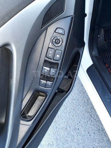 Hyundai Elantra 2010, 125,000 km - 1.6 l - Gəncə
