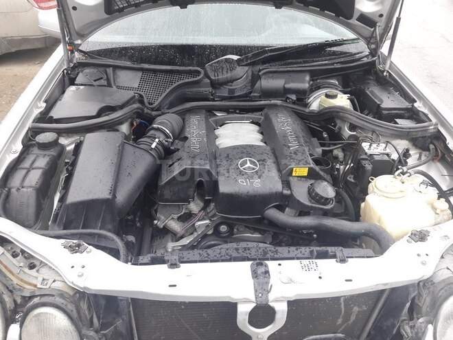 Mercedes E 280 1998, 268,000 km - 2.8 l - Quba