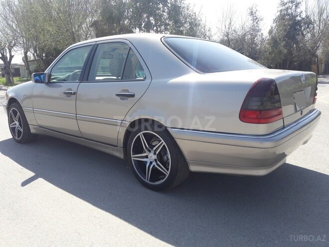 Mercedes C 230 1998, 242,000 km - 2.3 л - Sumqayıt