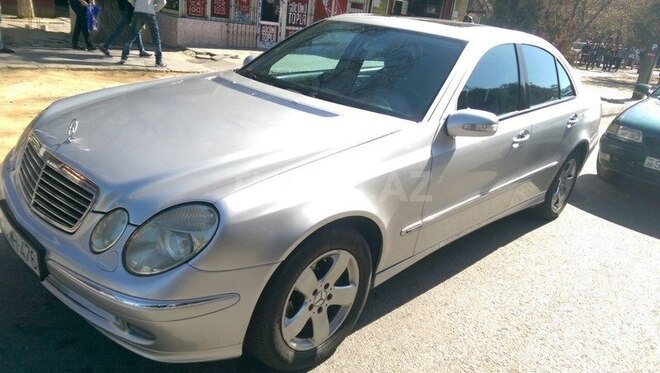 Mercedes E 320 2004, 410,000 km - 3.2 l - Bakı