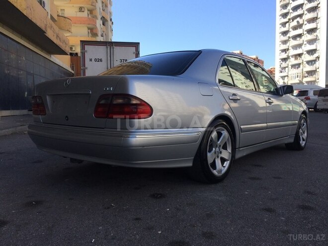 Mercedes E 270 2000, 309,500 km - 2.7 l - Bakı
