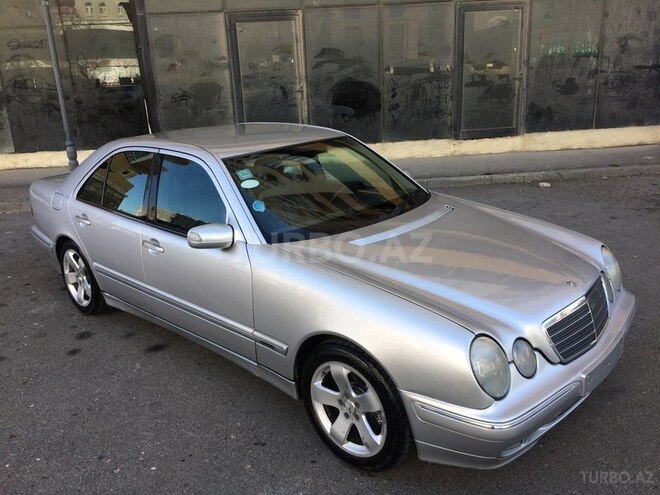 Mercedes E 270 2000, 309,500 km - 2.7 l - Bakı