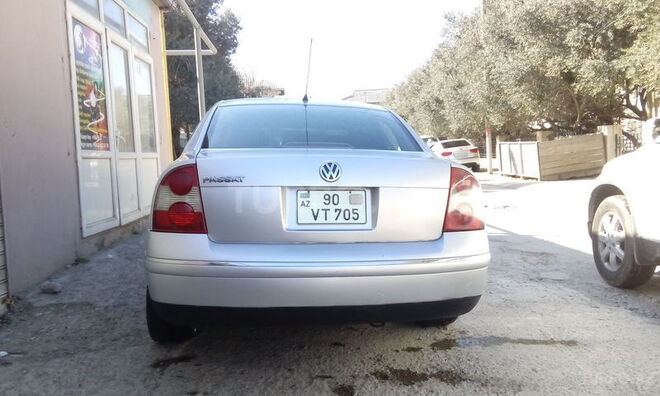 Volkswagen Passat 2001, 125,800 km - 1.8 l - Bakı